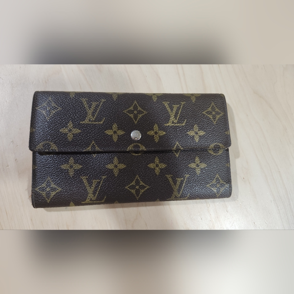 Louis Vuitton WALLET